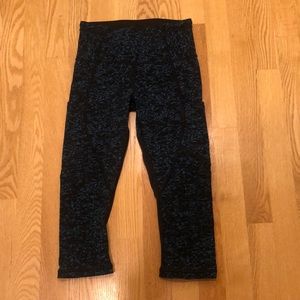 Lululemon outrun crops size 2 EUC